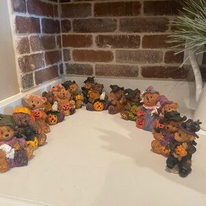 Halloween Bear small Figurines